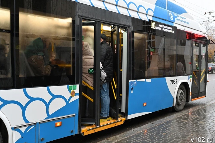 Есть куда стремиться? Волгоград оказался в середине рейтинга городов с самым дорогим проездом