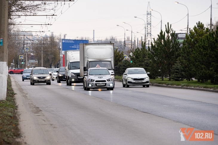 Волгоградская облдума одобрила использование автодорог для обороны
