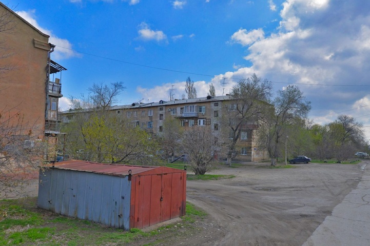 В Волгограде специалисты готовятся восстановить остекление повреждённых БПЛА домов