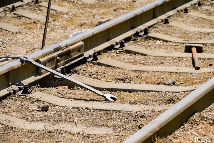 На севере Волгограда ночью 11 декабря закроют ж/д переезд