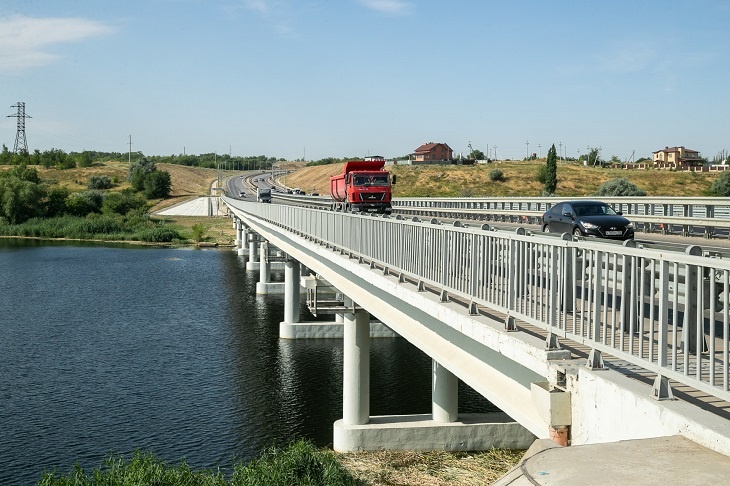 17 мостовых сооружений построят и модернизируют в Волгоградской области