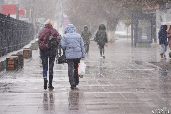 Открытие катка в ЦПКиО Волгограда перенесли из-за непогоды