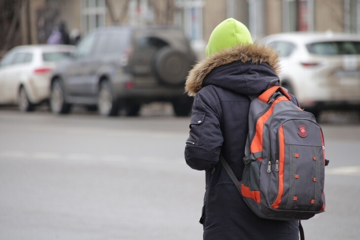 Юных волгоградцев напугали запретом соцсетей