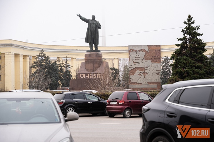 Волгоградцам на новогодних праздниках разрешат бесплатно парковаться