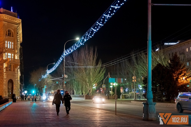 Как будет работать в Волгограде транспорт в новогоднюю ночь: расписание