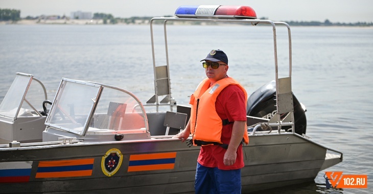 «Каждую историю я помню от и до»: волгоградский спасатель - о выгорании, проживании трагедий и человечности