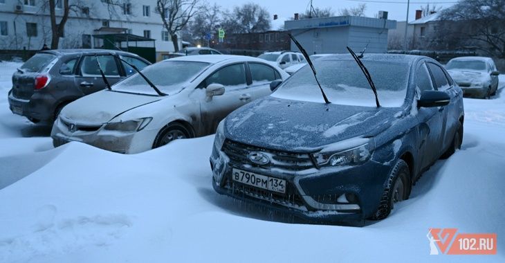 Снег с дождем и гололед: в Волгограде готовятся к резкому ухудшению погоды