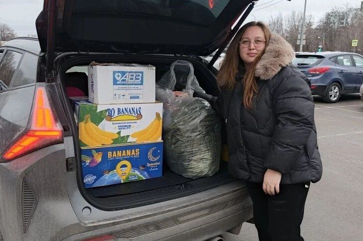 «Даже во взрослых мужчинах живет ребенок»: жители Камышина отправили сладкие подарки участникам СВО