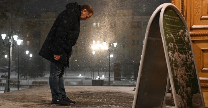 «Главное, не съедать близких злобой и негативом»: верующим волгоградцам советуют отказаться от застолий до Рождества