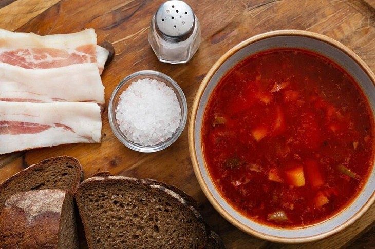 Как за год изменились цены на волгоградский борщ